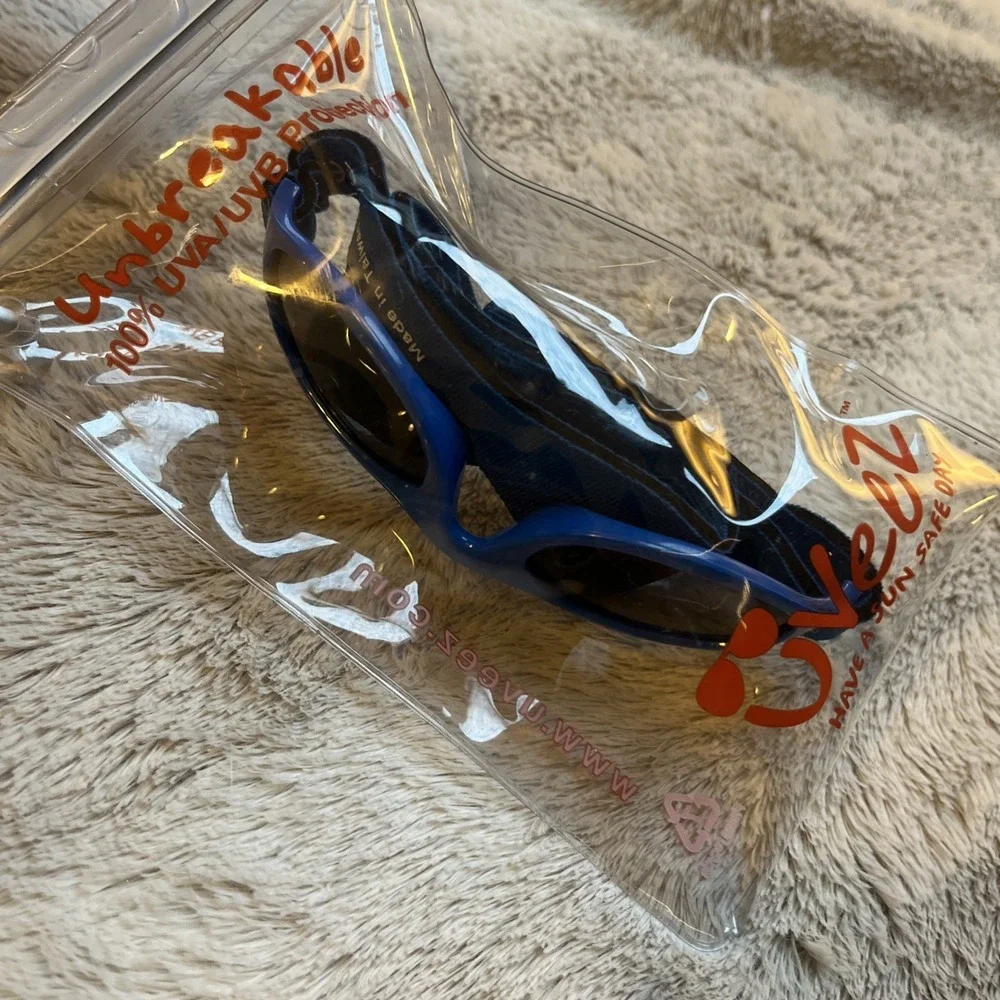 UVeez Baby Sunglasses W/ Attached Soft Strap Blue With Case 100% UV Protection